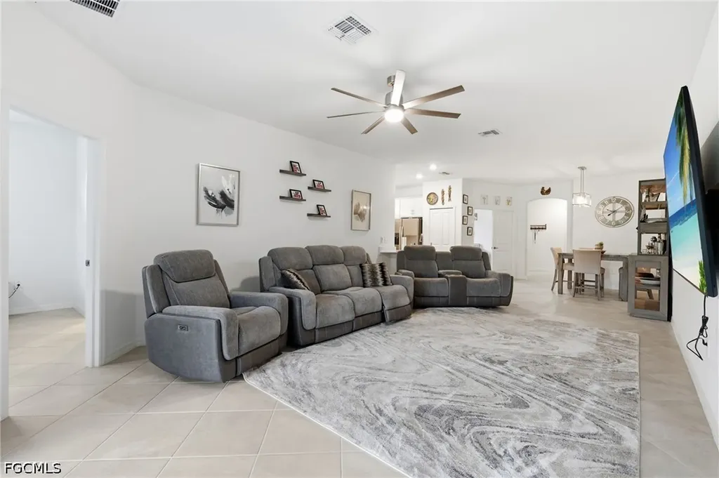 2228 Dragonfruit Way Naples FL 34120
