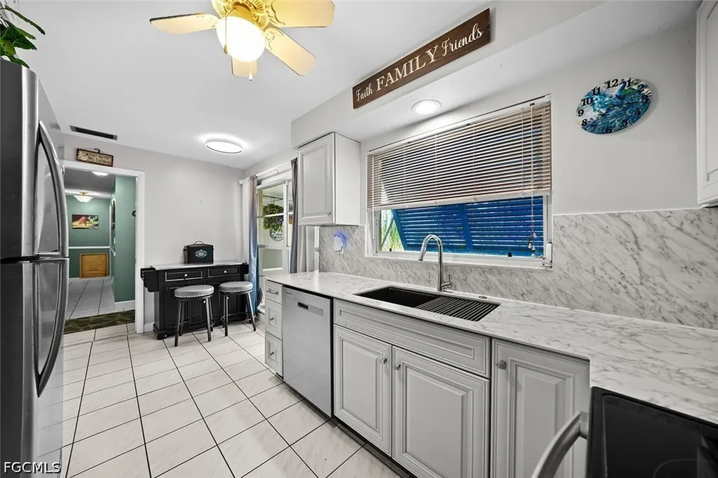 224 SE 43rd Terrace Cape Coral FL 33904