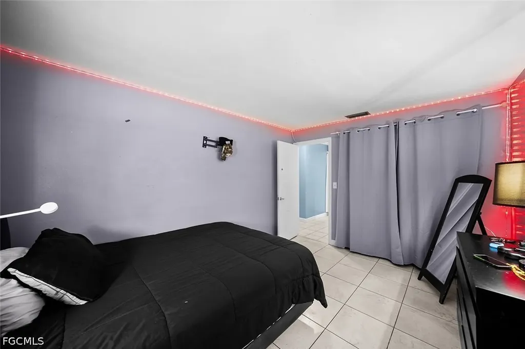 224 SE 43rd Terrace Cape Coral FL 33904