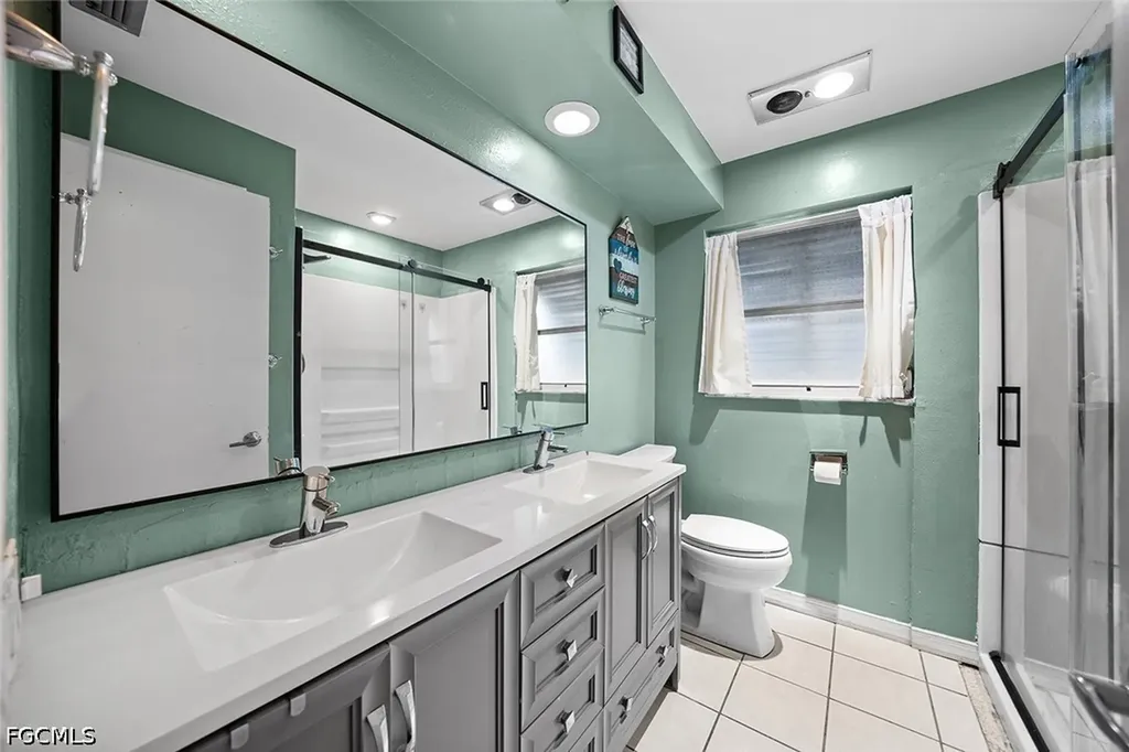 224 SE 43rd Terrace Cape Coral FL 33904
