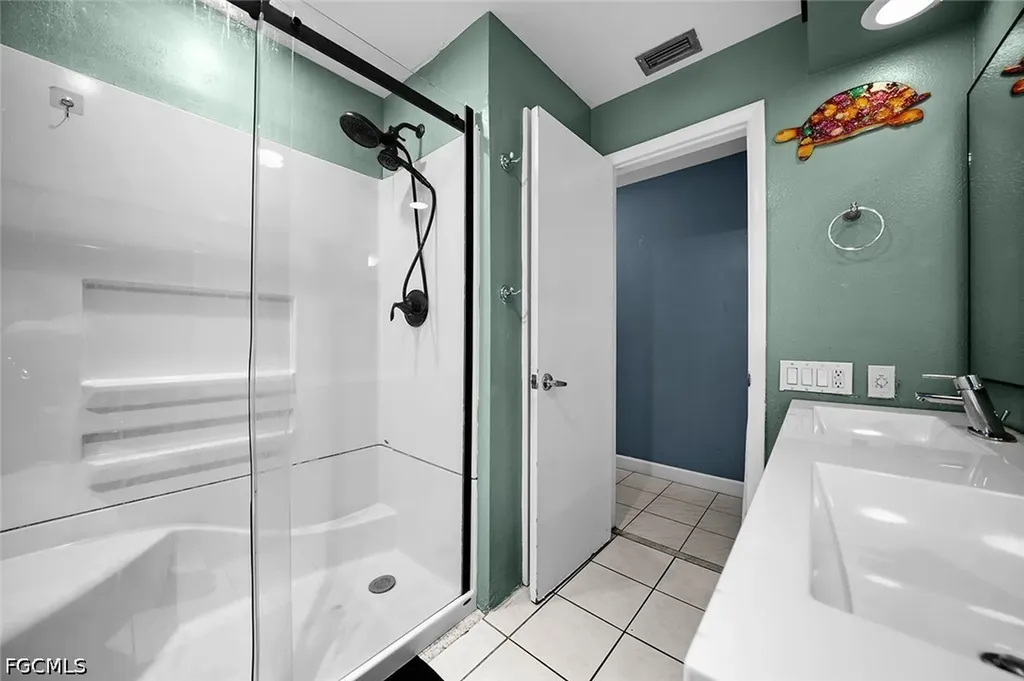 224 SE 43rd Terrace Cape Coral FL 33904