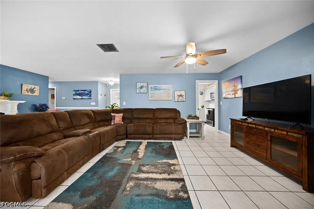 224 SE 43rd Terrace Cape Coral FL 33904