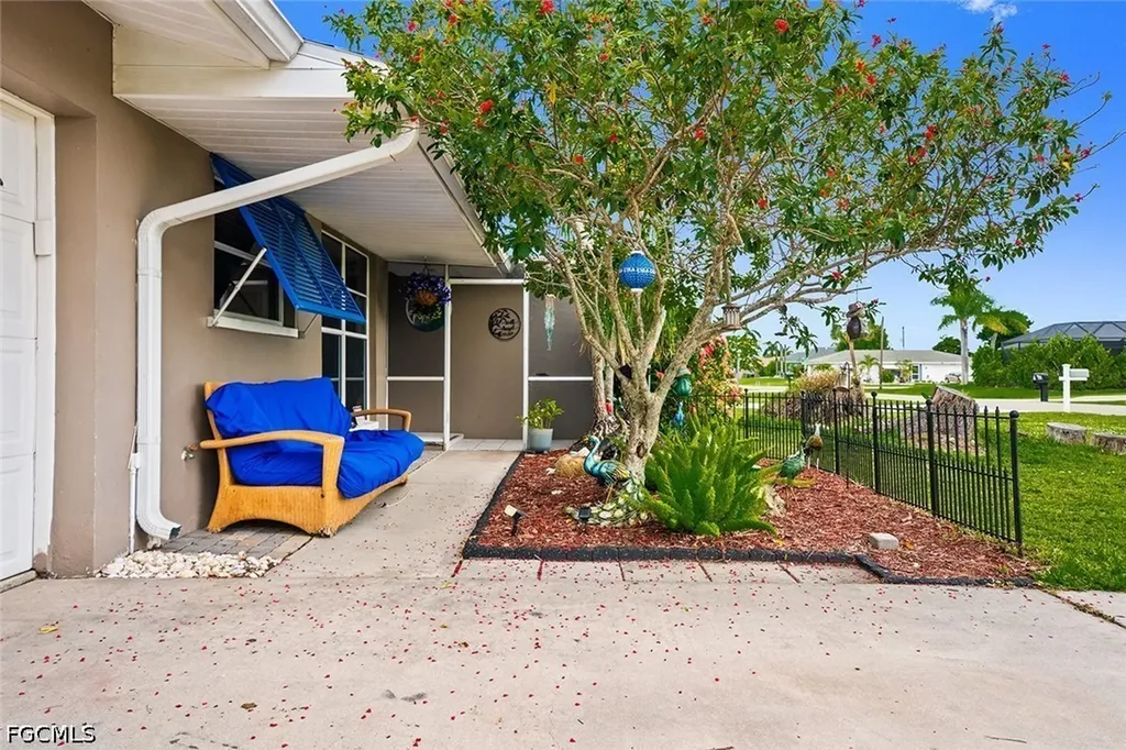 224 SE 43rd Terrace Cape Coral FL 33904
