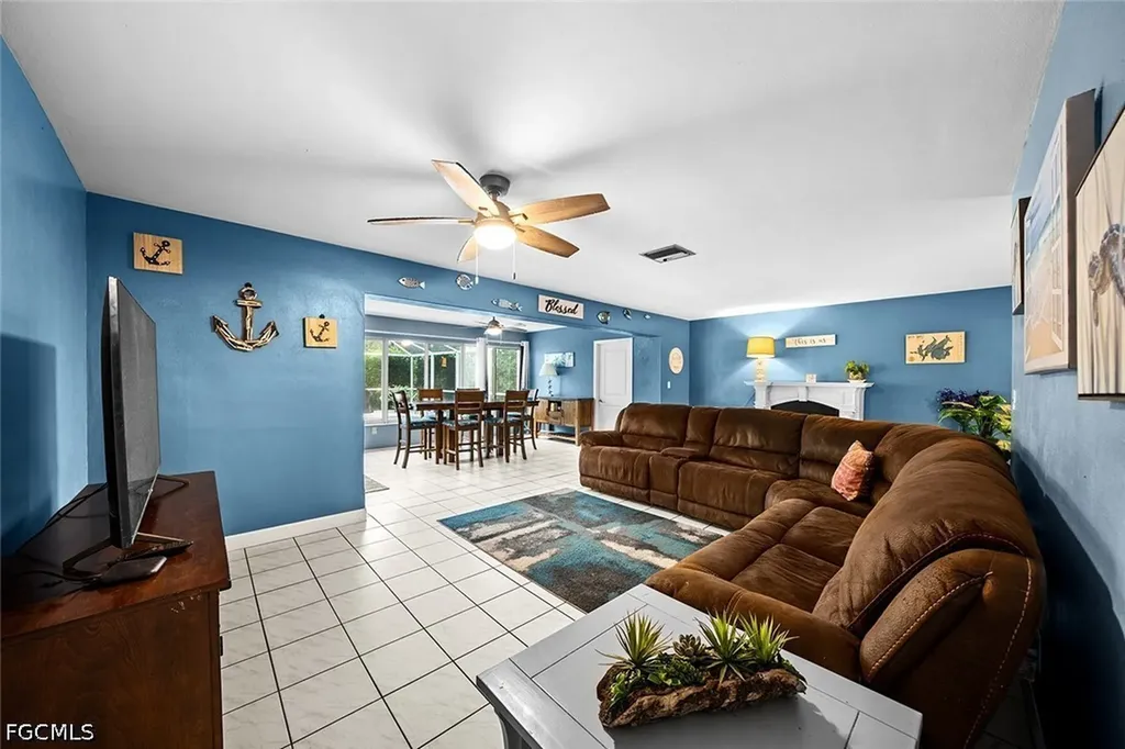 224 SE 43rd Terrace Cape Coral FL 33904