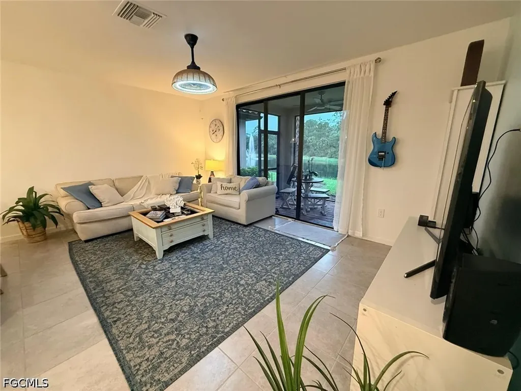 1425 Weeping Willow Court Cape Coral FL 33909