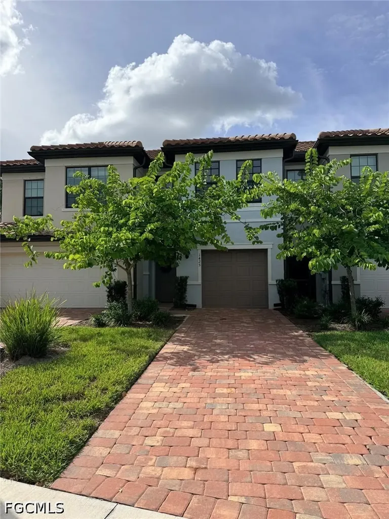 1425 Weeping Willow Court Cape Coral FL 33909