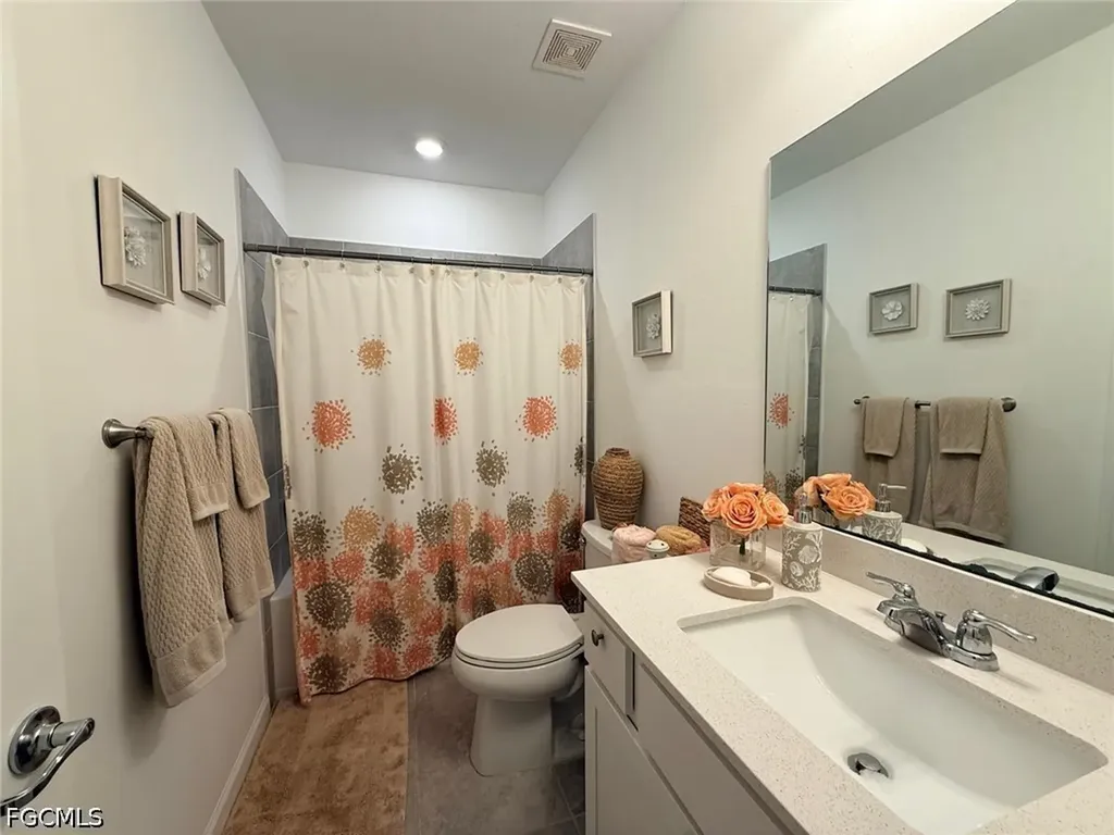 1425 Weeping Willow Court Cape Coral FL 33909