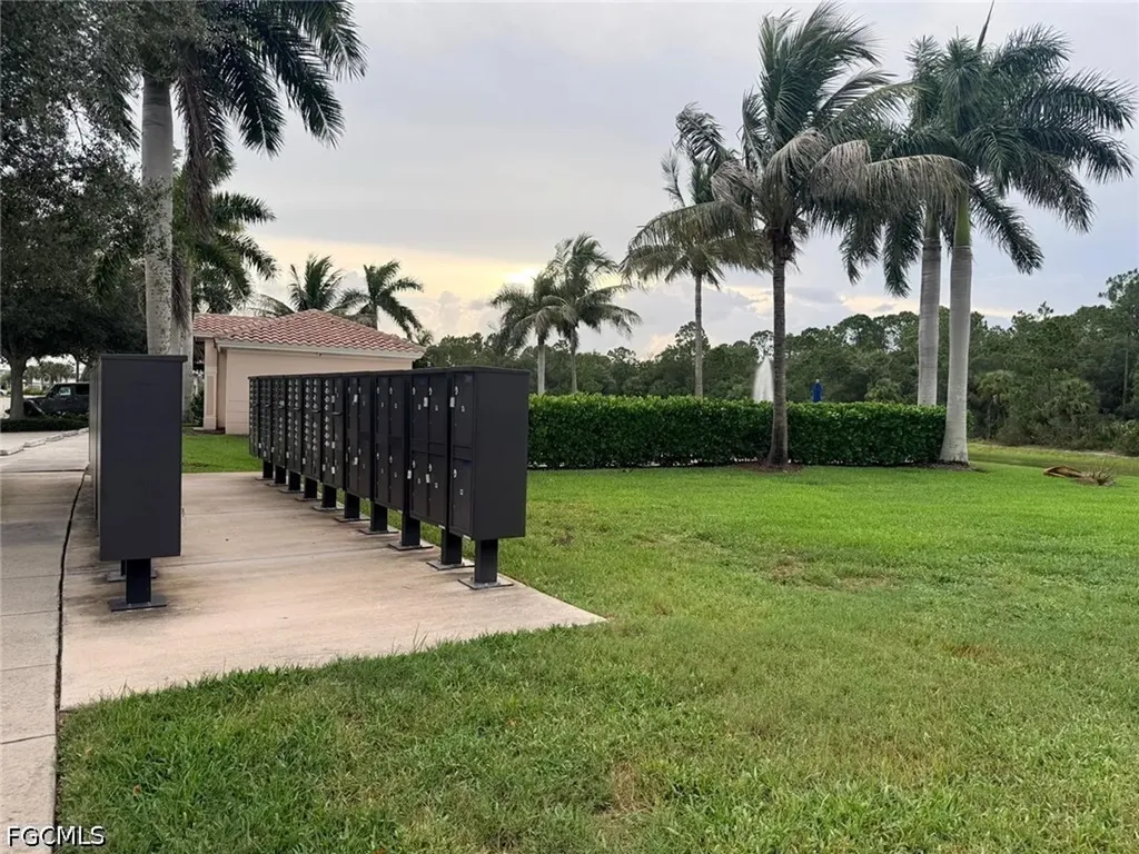 1425 Weeping Willow Court Cape Coral FL 33909