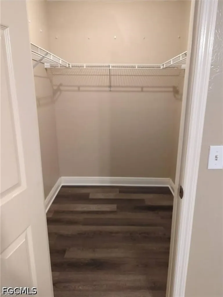 1503-1505 SW 48th Terrace Cape Coral FL 33914