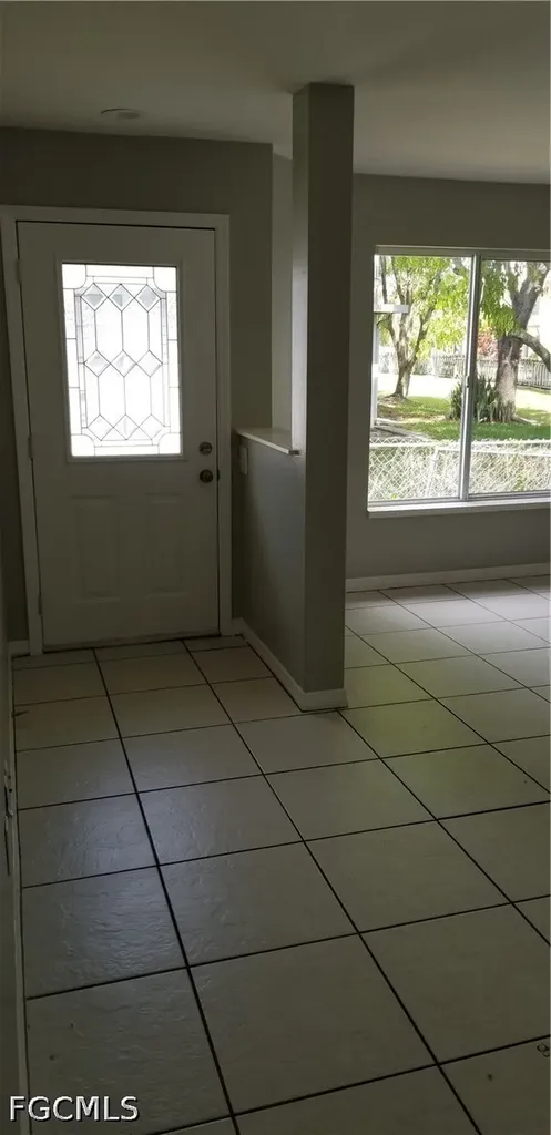 1503-1505 SW 48th Terrace Cape Coral FL 33914
