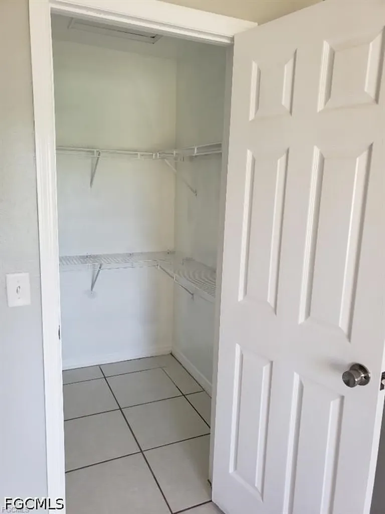 1503-1505 SW 48th Terrace Cape Coral FL 33914