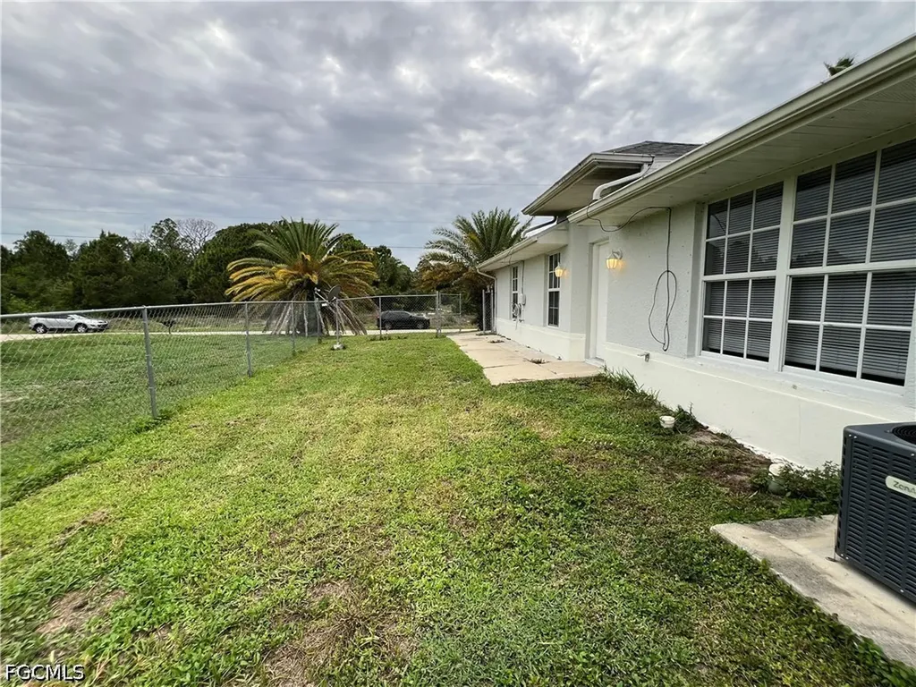 1543 Hightower Avenue S Lehigh Acres FL 33973