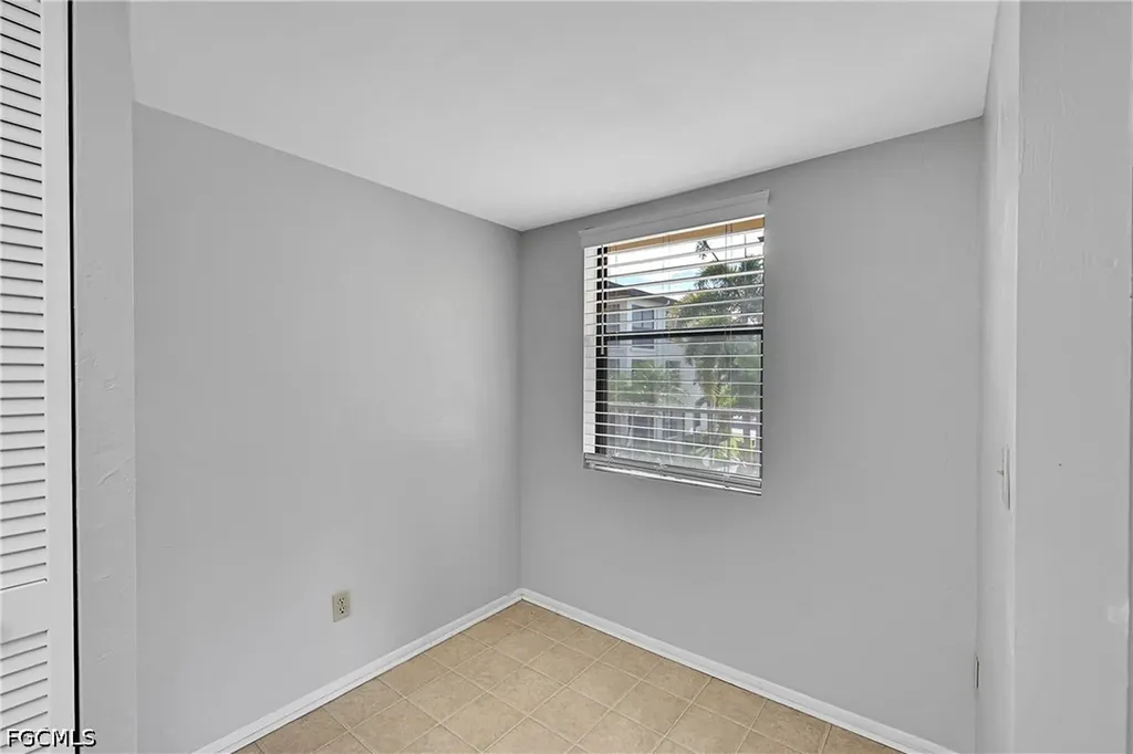 8474 Charter Club Circle Fort Myers FL 33919