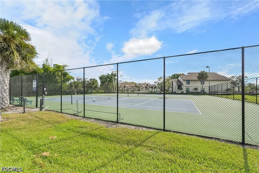 8474 Charter Club Circle Fort Myers FL 33919