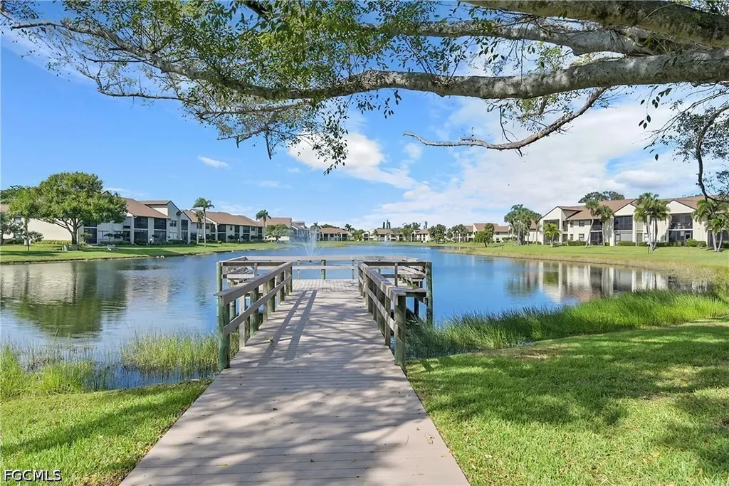 8474 Charter Club Circle Fort Myers FL 33919