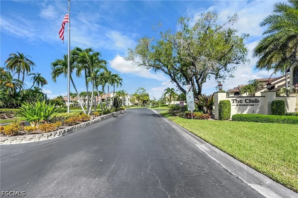 8474 Charter Club Circle Fort Myers FL 33919