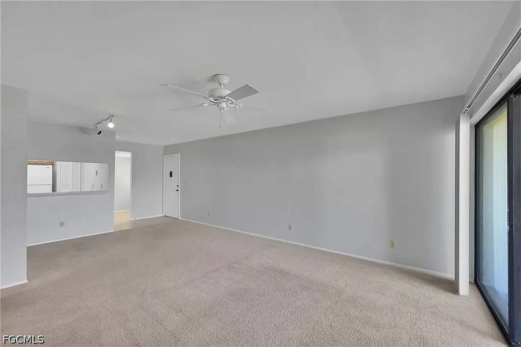 8474 Charter Club Circle Fort Myers FL 33919