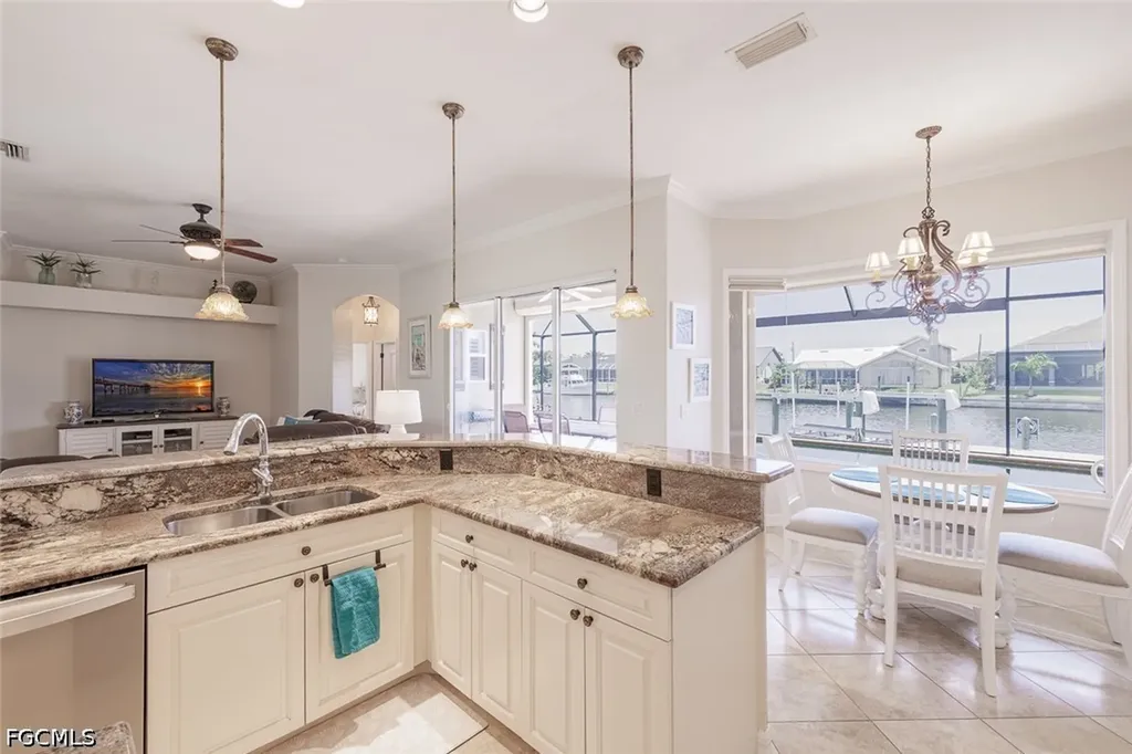 2714 SW 28th Place Cape Coral FL 33914