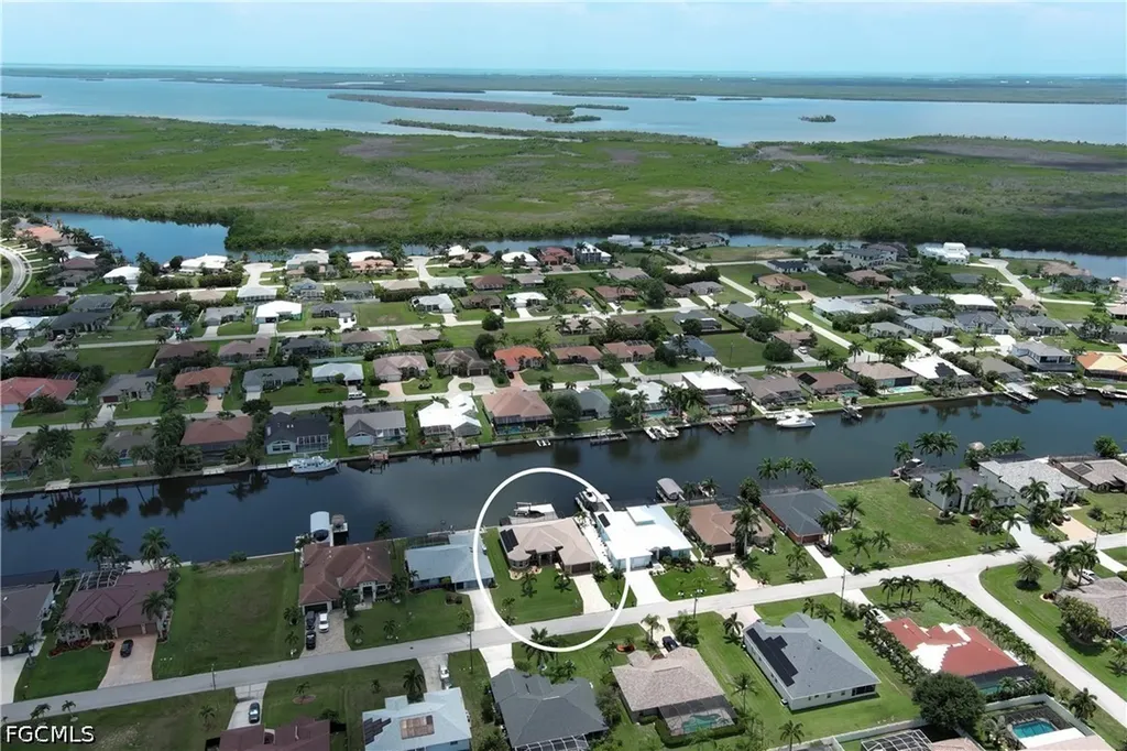 2714 SW 28th Place Cape Coral FL 33914