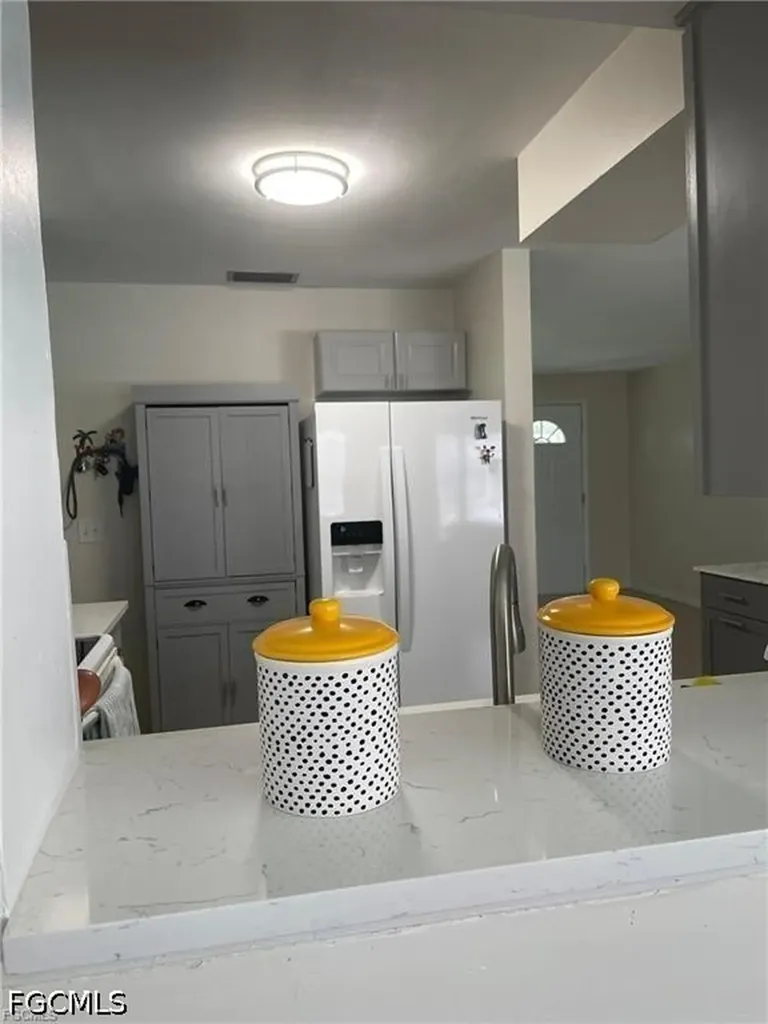 2705 SE 17th Avenue Cape Coral FL 33904