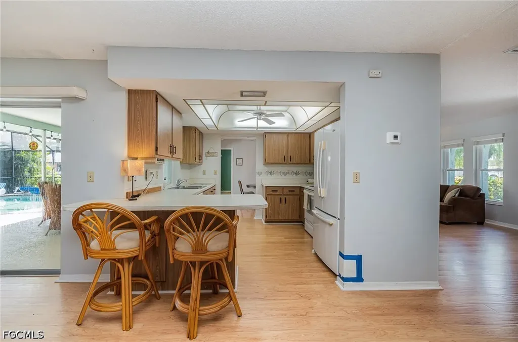 1725 SE 11th Terrace Cape Coral FL 33990