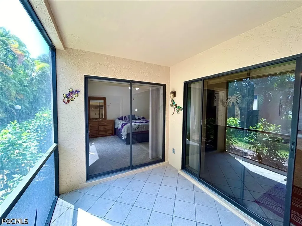 8534 Charter Club Circle Fort Myers FL 33919