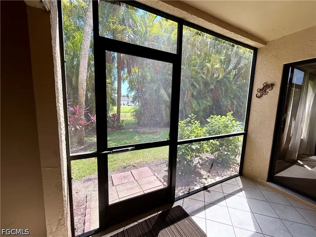 8534 Charter Club Circle Fort Myers FL 33919