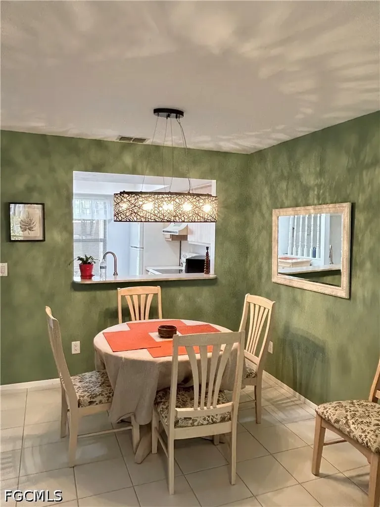 8534 Charter Club Circle Fort Myers FL 33919