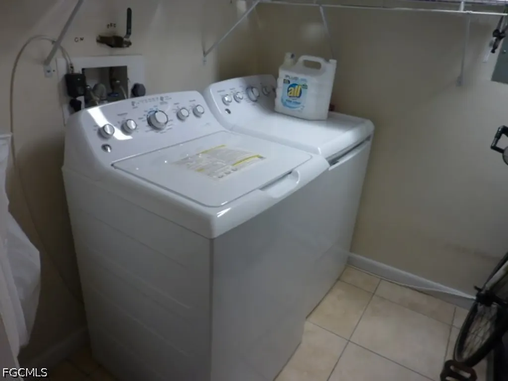 4120 Steamboat Bend E Fort Myers FL 33919