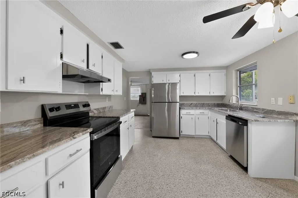 3238 Savage Road Sarasota FL 34231