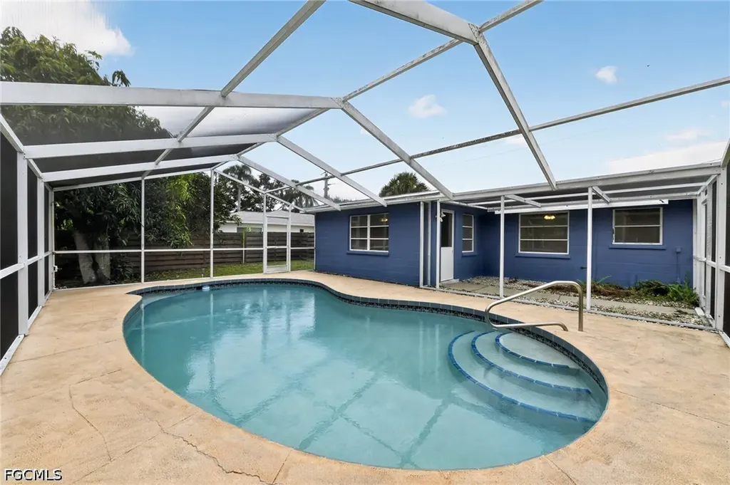 3238 Savage Road Sarasota FL 34231