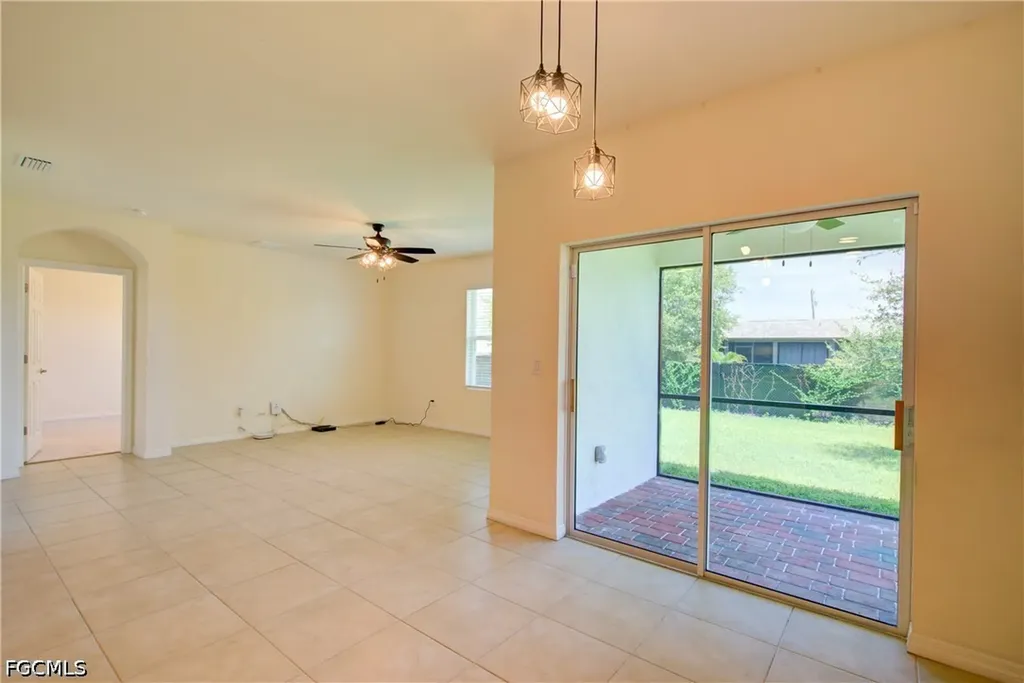 919 NE 11th Street Cape Coral FL 33909
