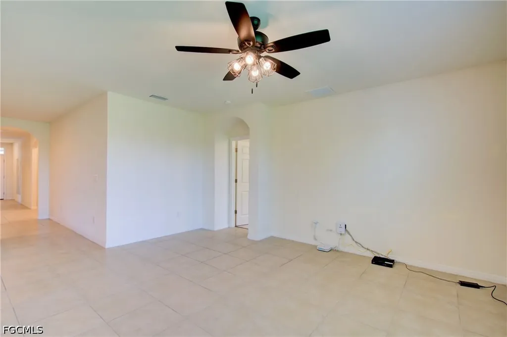 919 NE 11th Street Cape Coral FL 33909