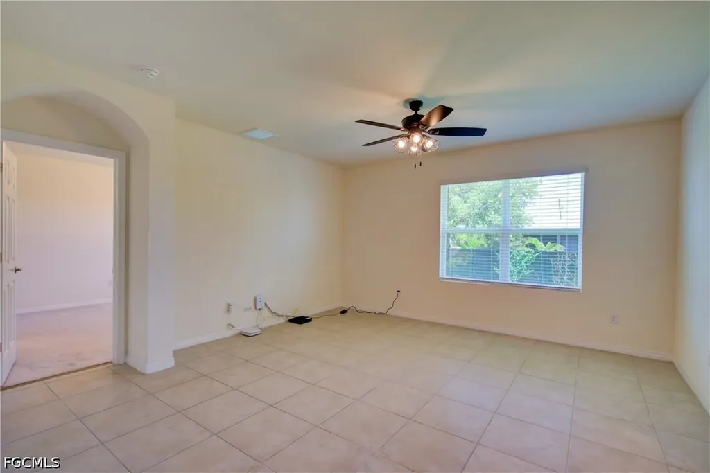 919 NE 11th Street Cape Coral FL 33909