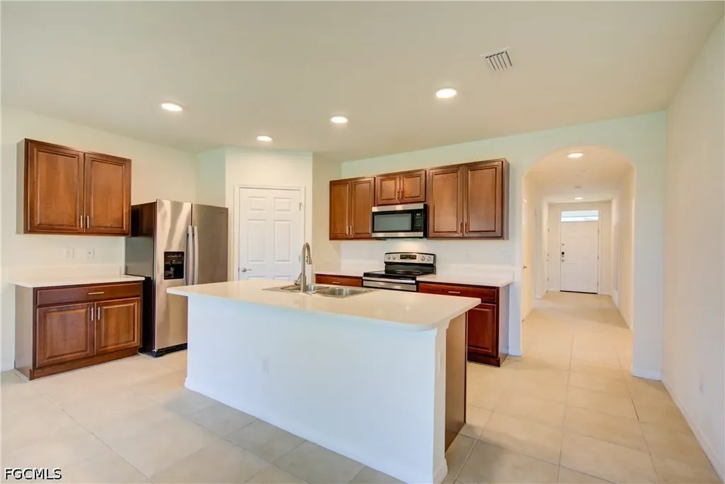 919 NE 11th Street Cape Coral FL 33909
