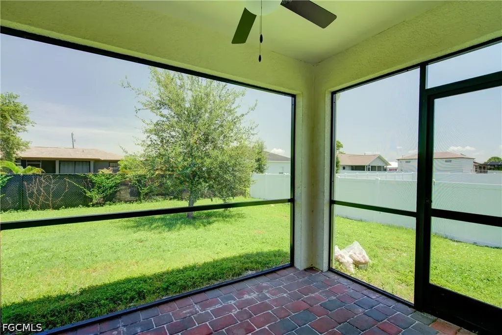 919 NE 11th Street Cape Coral FL 33909