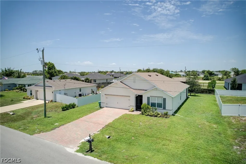 919 NE 11th Street Cape Coral FL 33909