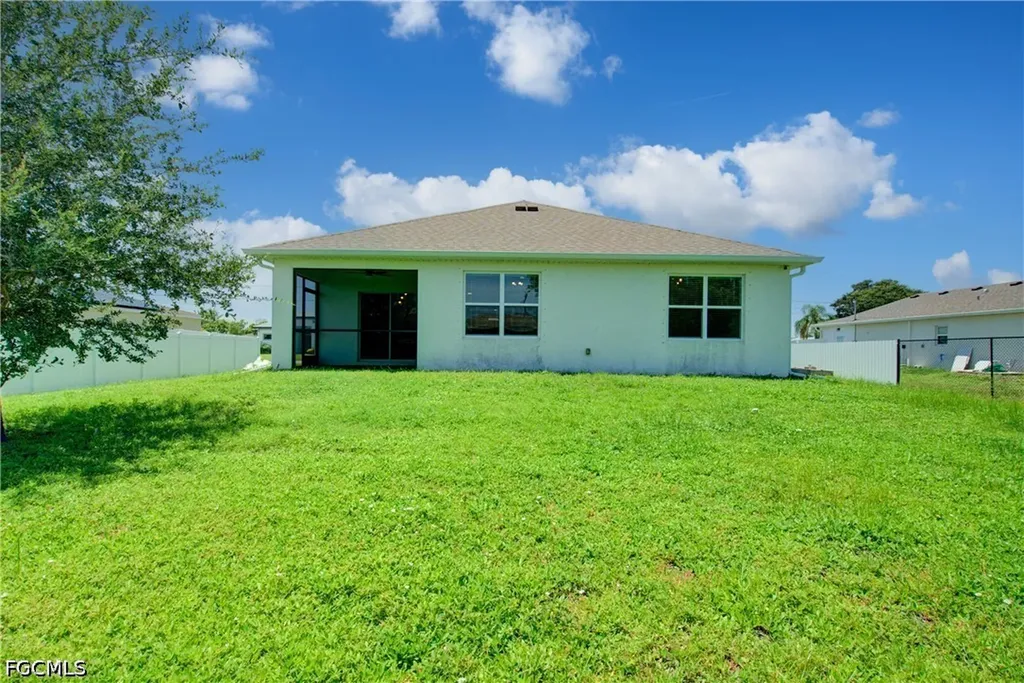 919 NE 11th Street Cape Coral FL 33909