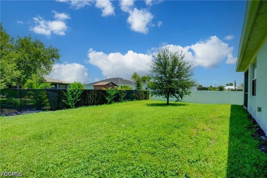 919 NE 11th Street Cape Coral FL 33909