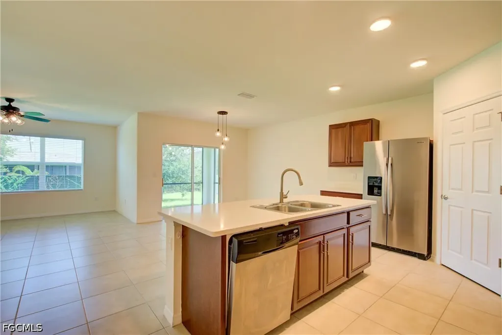 919 NE 11th Street Cape Coral FL 33909