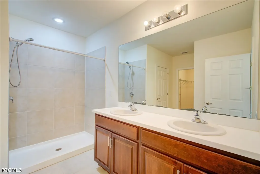 919 NE 11th Street Cape Coral FL 33909