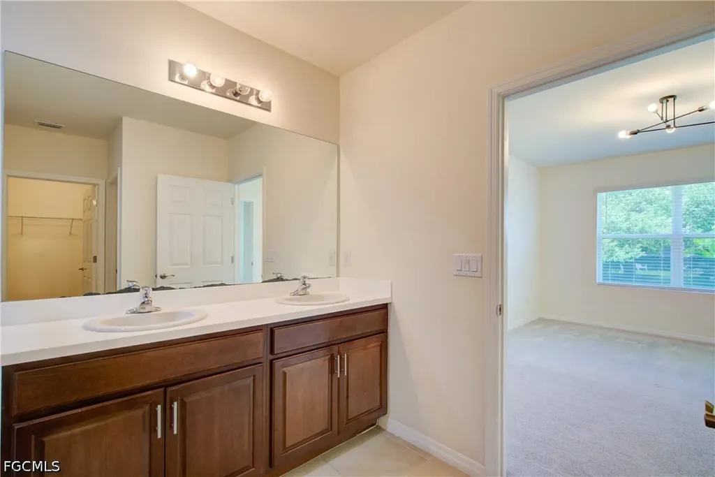 919 NE 11th Street Cape Coral FL 33909