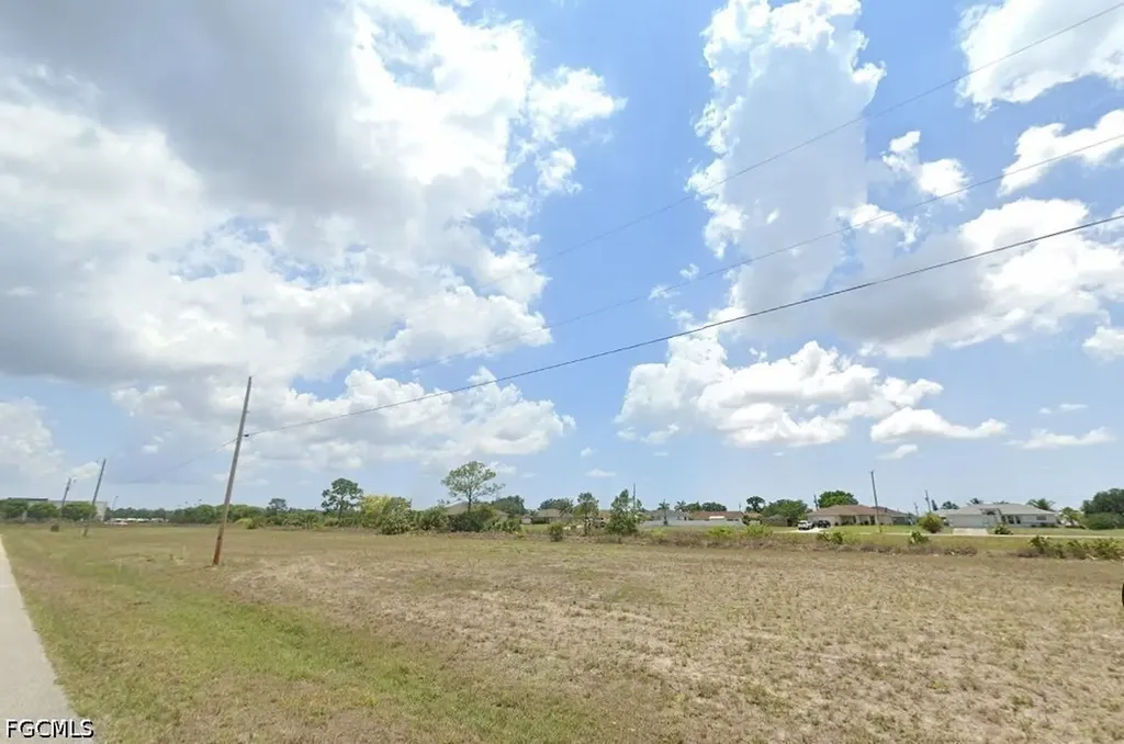 1224 NE 19th Place Cape Coral FL 33909