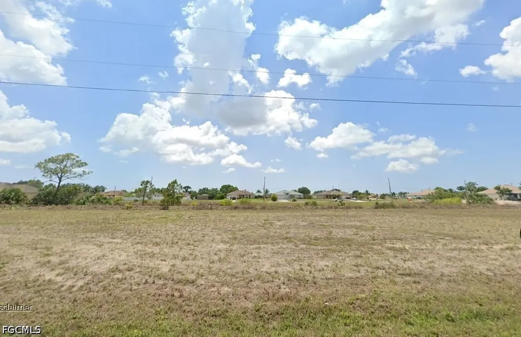 1224 NE 19th Place Cape Coral FL 33909