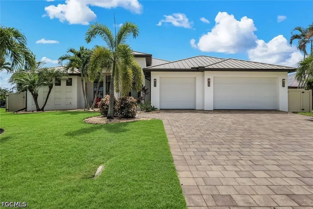 5405 SW 17th Avenue Cape Coral FL 33914