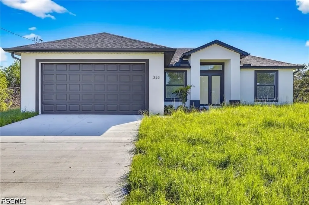 333 Pinehurst Lehigh Acres FL 33974