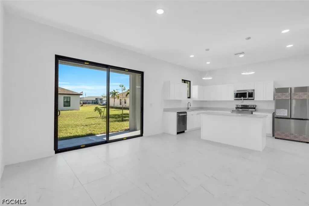 1021 Chiquita Boulevard S Cape Coral FL 33991