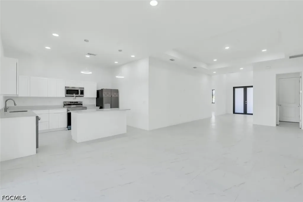 1021 Chiquita Boulevard S Cape Coral FL 33991