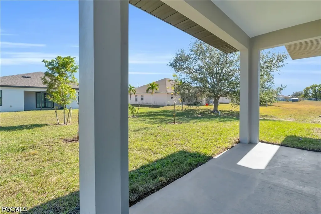 1021 Chiquita Boulevard S Cape Coral FL 33991