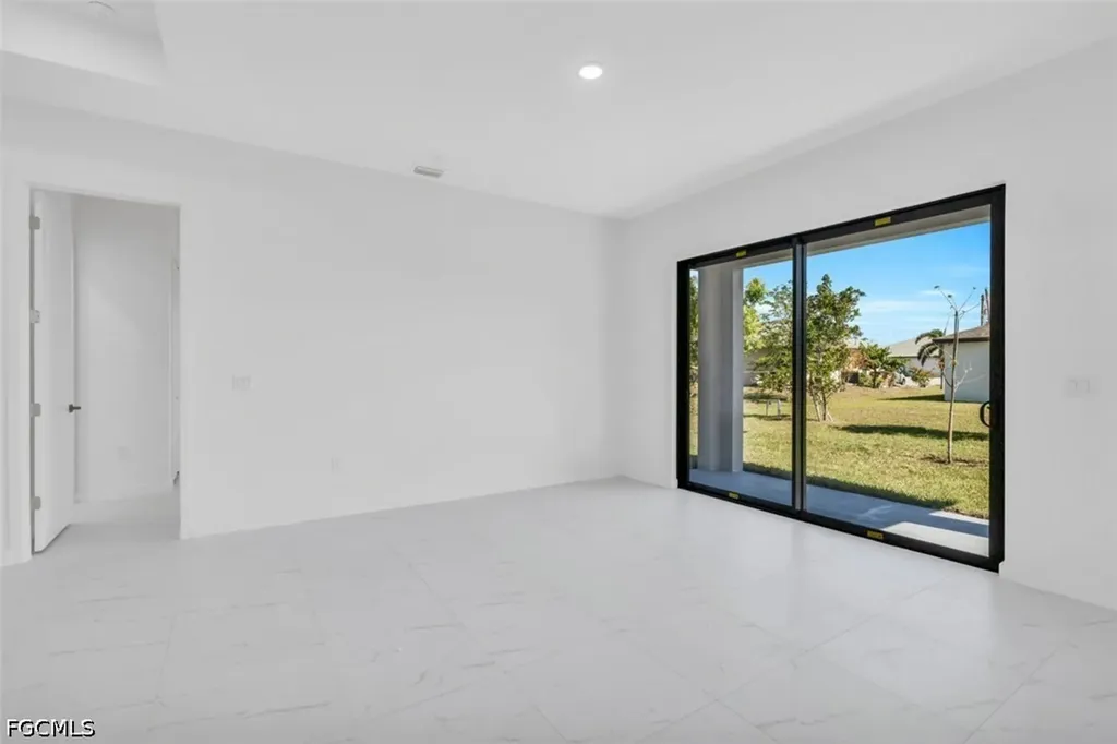 1021 Chiquita Boulevard S Cape Coral FL 33991